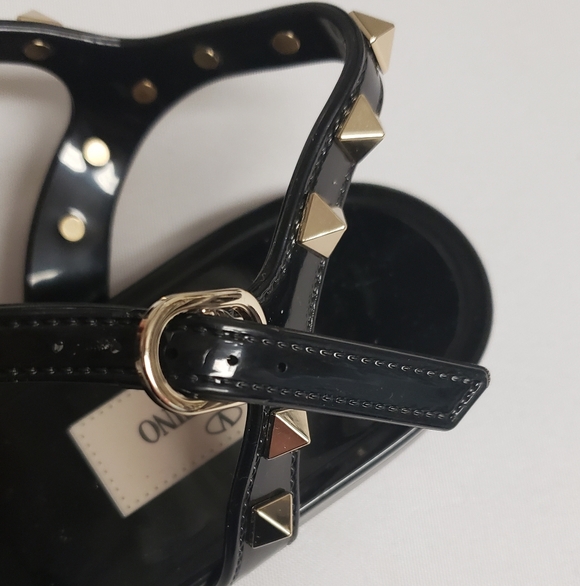 Valentino Garani Rokstud Sandals - Picture 4 of 6